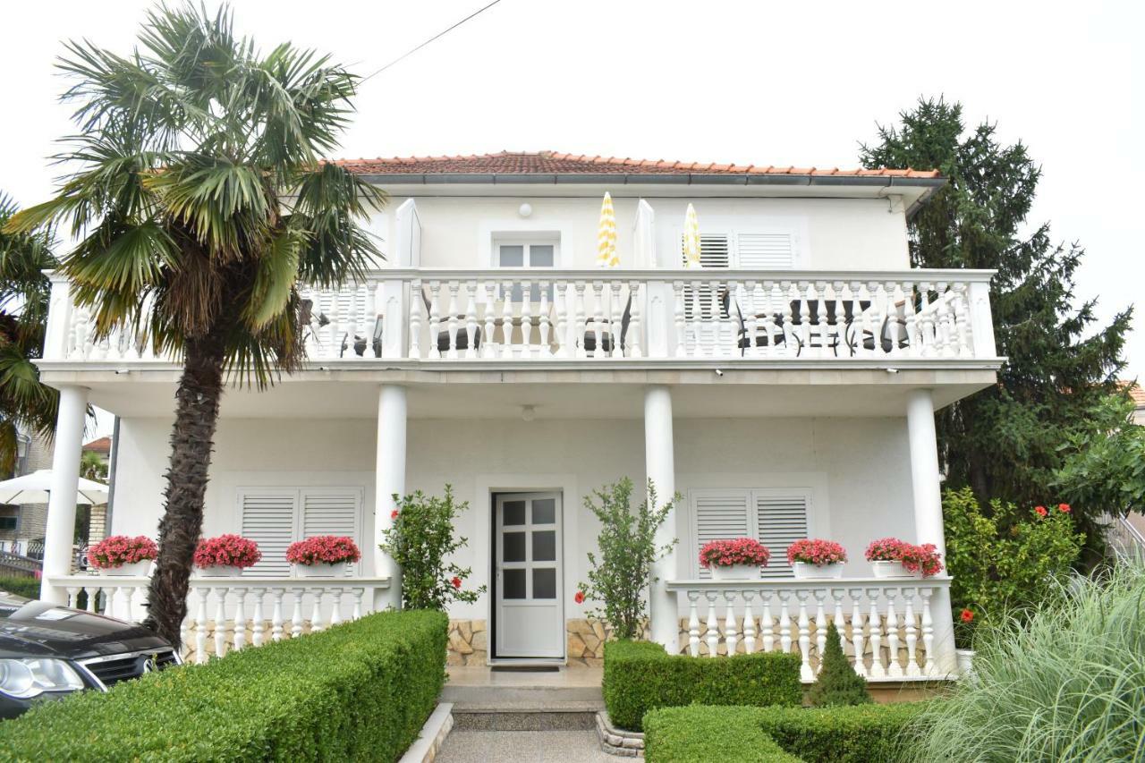 Guest House Micin Vodice Ngoại thất bức ảnh