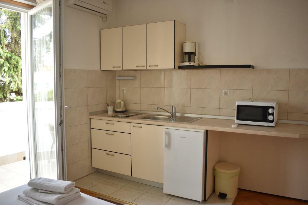 Guest House Micin Vodice Ngoại thất bức ảnh