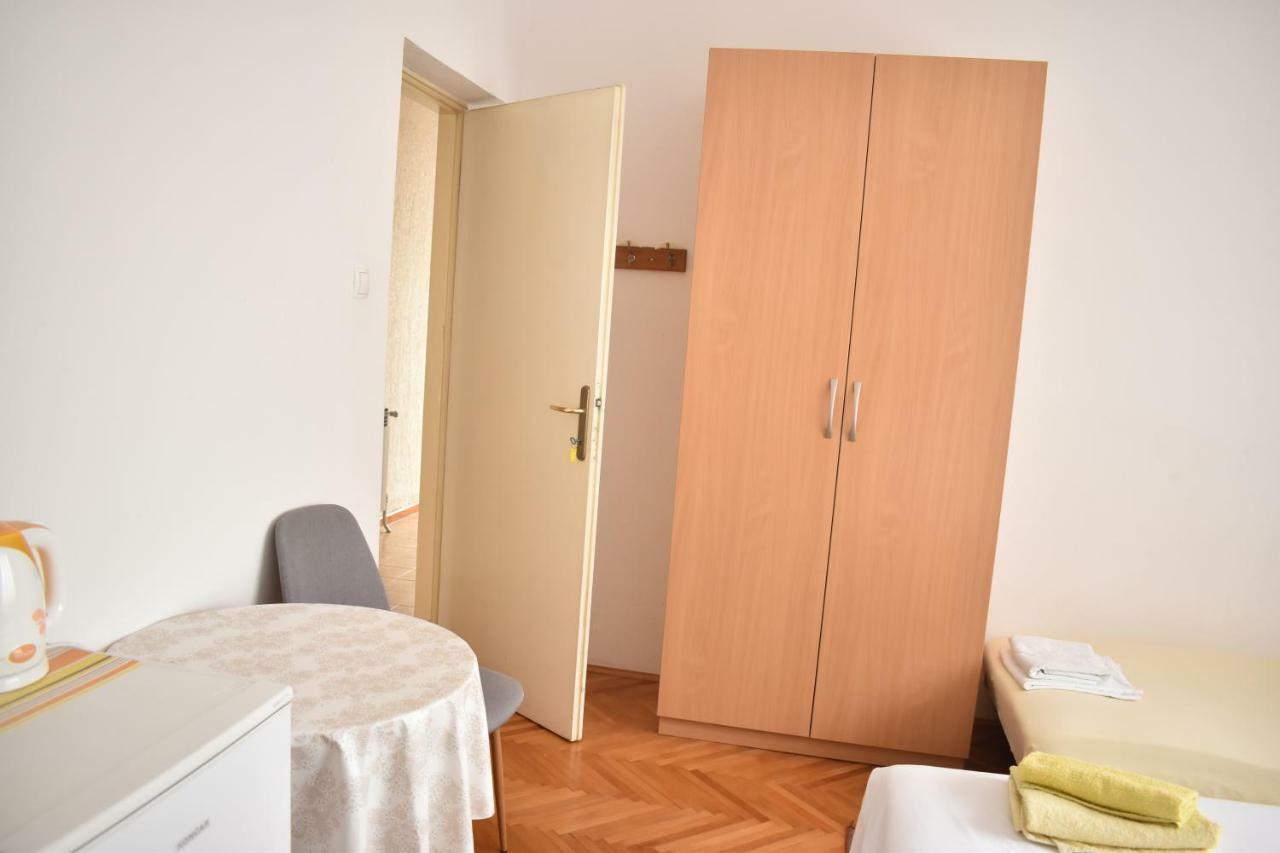 Guest House Micin Vodice Ngoại thất bức ảnh