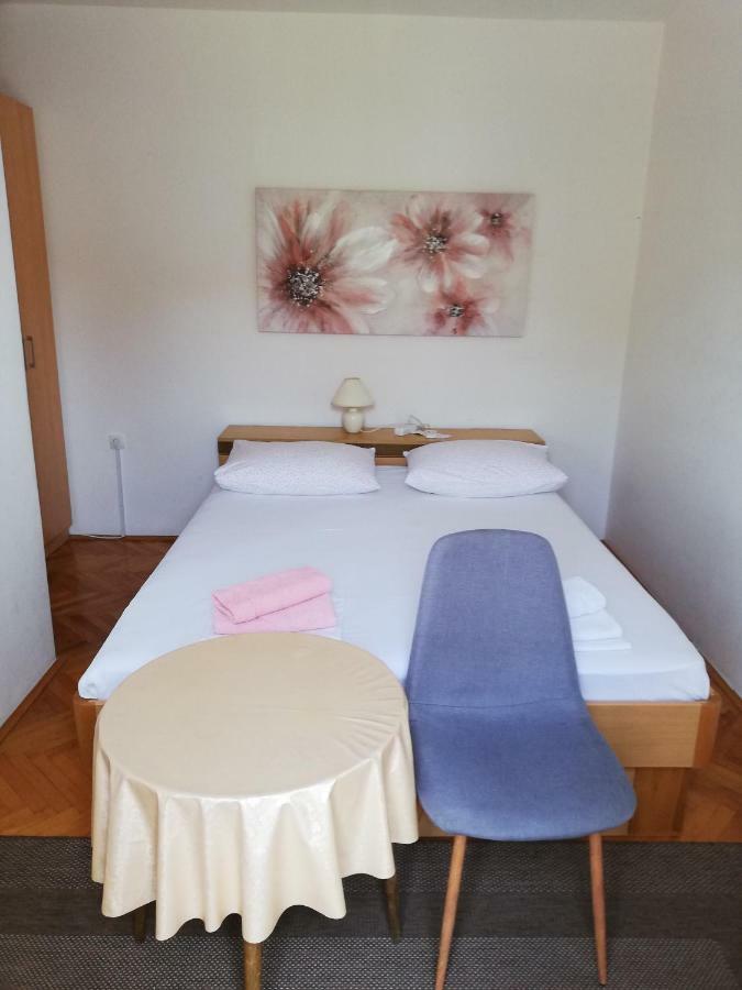 Guest House Micin Vodice Ngoại thất bức ảnh