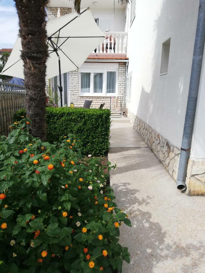Guest House Micin Vodice Ngoại thất bức ảnh